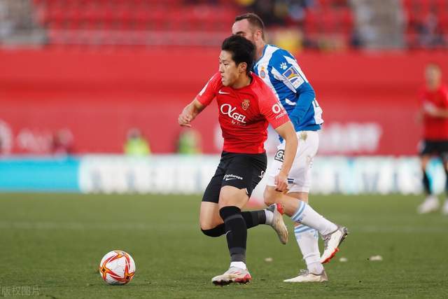 上海男篮官宣续约刘铮 上赛季荣膺本土抢断王