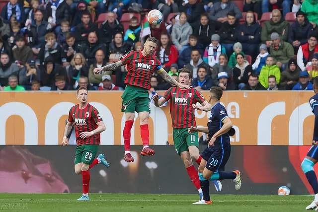 姆巴佩弟弟晒一家四口合照庆祝圣诞节