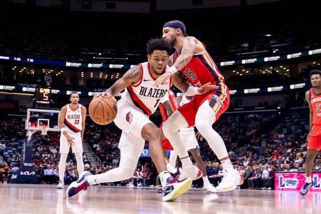 小卡26分快船大胜绿军5连胜 爵士送黄蜂3连败