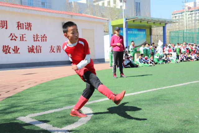 新援到位！广州队签下巴里-布朗 1米91双能卫